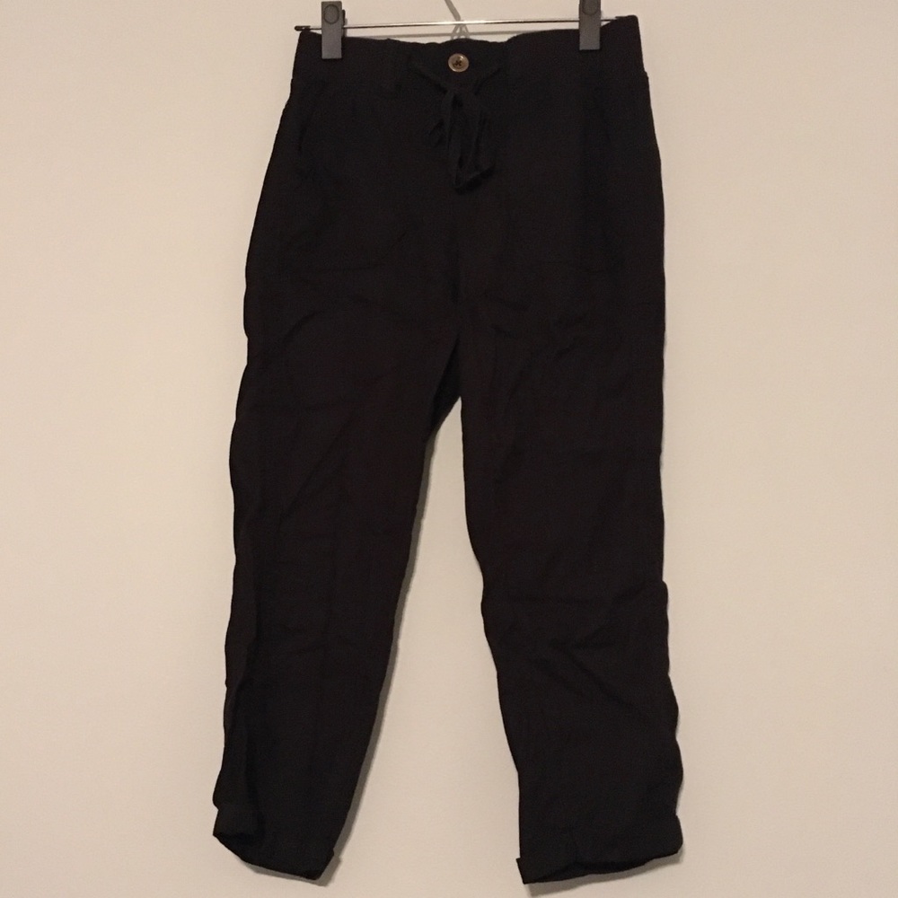 COPY - Black capris with drawstring